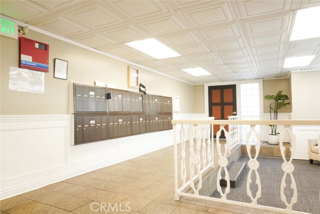 570 W Stocker Street, Glendale CA: https://media.crmls.org/medias/46a76601-fc88-4d64-9a46-02cf95dc13c7.jpg
