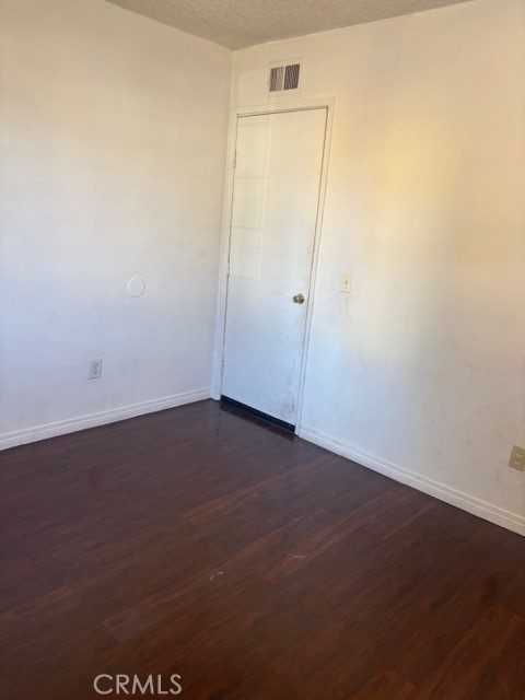 Detail Gallery Image 8 of 15 For 1027 Aquamarine, Corona,  CA 92882 - 1 Beds | 1/1 Baths