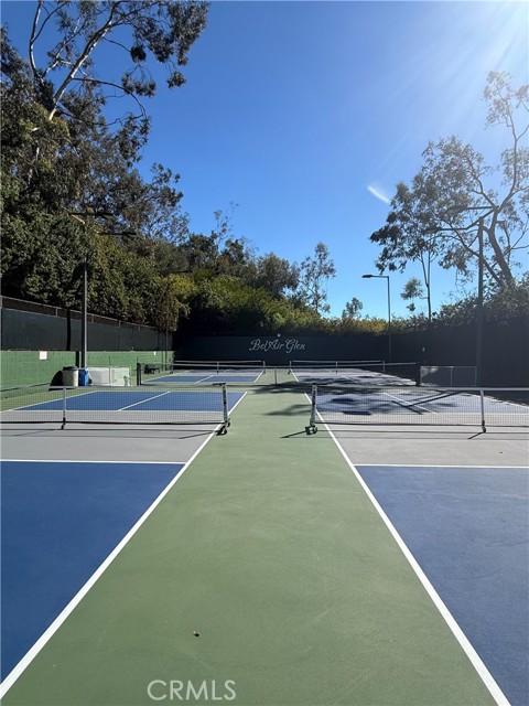 2790 Woodwardia Drive, Los Angeles CA: https://media.crmls.org/medias/46a85924-4785-4160-83eb-d63dcaa6cd53.jpg