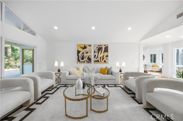 22846 Belquest Drive, Lake Forest CA: https://media.crmls.org/medias/46a943fc-c522-4833-b774-1861c789b50d.jpg