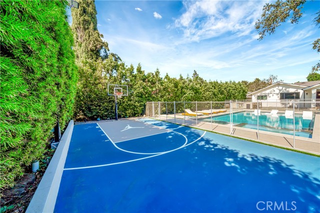 Detail Gallery Image 66 of 72 For 5355 Aldea Ave, Encino,  CA 91316 - 5 Beds | 5/1 Baths