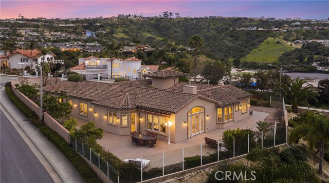 Detail Gallery Image 2 of 70 For 123 El Levante, San Clemente,  CA 92672 - 4 Beds | 3/1 Baths