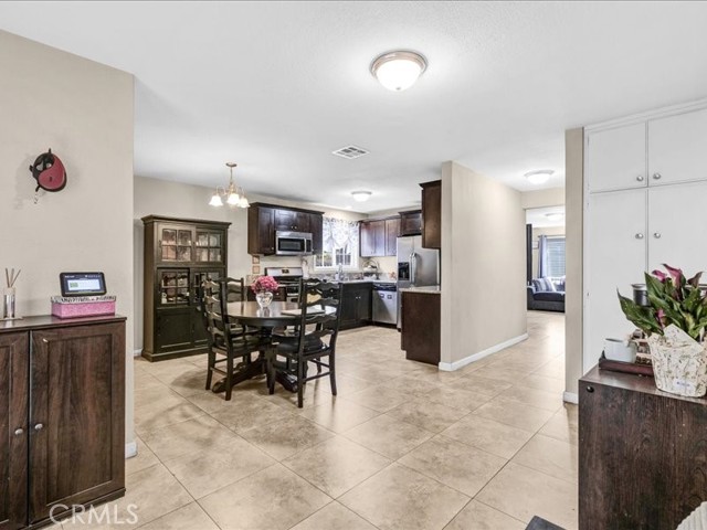 10316 S San Pedro Street, Los Angeles CA: https://media.crmls.org/medias/46aa806a-7772-4fbf-9354-3bc5cbc354c0.jpg