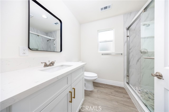 Image 17 of 26 For 763 Lewis Street
