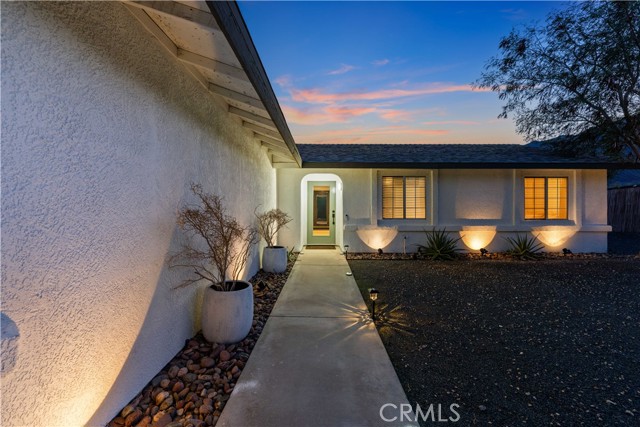 Detail Gallery Image 4 of 75 For 461 W Palm Vista Dr, Palm Springs,  CA 92262 - 4 Beds | 2 Baths