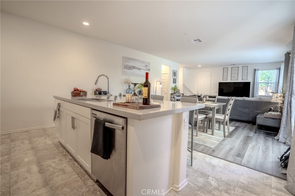 MLS #CV25196360 image #14