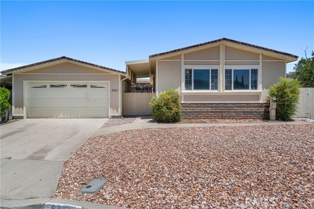 9984 Wrangler Way, Corona CA: https://media.crmls.org/medias/46ad530b-f26a-490d-a33f-a2075a4a5226.jpg