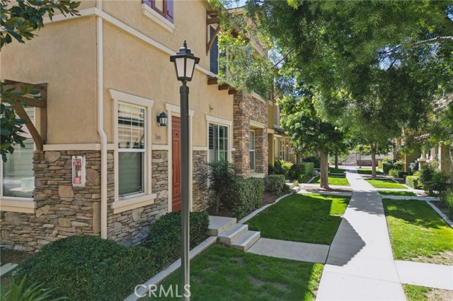Detail Gallery Image 2 of 28 For 30505 Canyon Hills Rd #2001,  Lake Elsinore,  CA 92532 - 3 Beds | 2/1 Baths