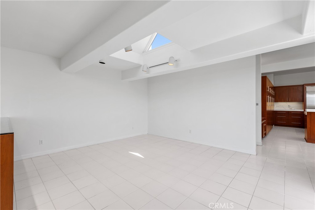 MLS #OC26092439 image #11