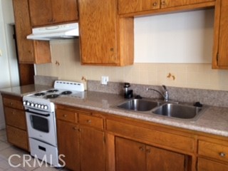 Detail Gallery Image 6 of 10 For 6134 Hazeltine Ave #3,  Van Nuys,  CA 91401 - 2 Beds | 1 Baths