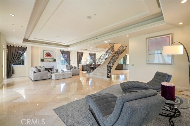 Detail Gallery Image 8 of 17 For 123 N Doheny Dr, Beverly Hills,  CA 90211 - 5 Beds | 5/1 Baths