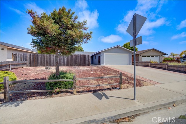 Detail Gallery Image 2 of 38 For 1370 Scott Lee Dr, Oceano,  CA 93445 - 3 Beds | 2 Baths