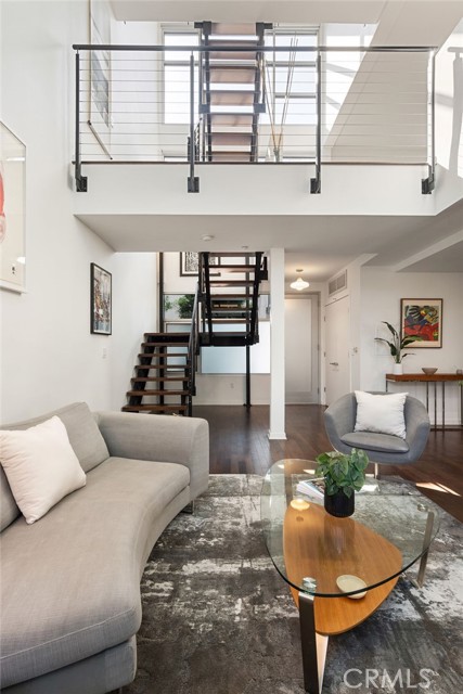4111 W Sunset Boulevard, Los Angeles CA: https://media.crmls.org/medias/46b0bd67-5824-46f8-b44b-53ec468bbe6d.jpg