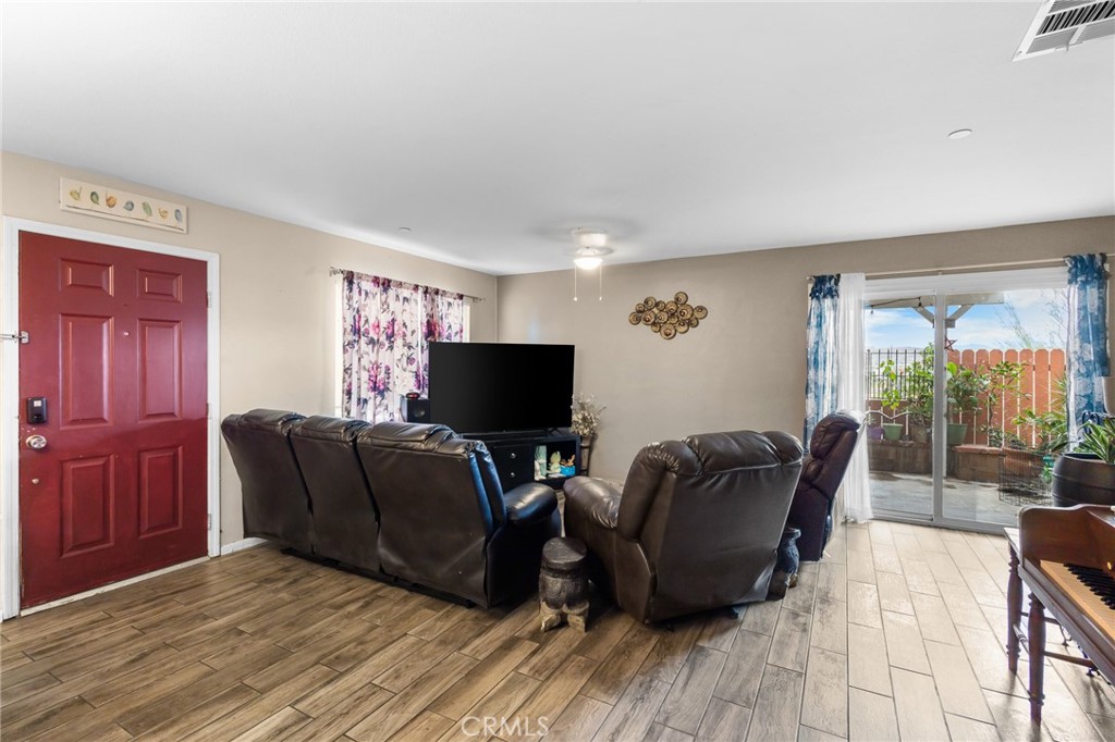 MLS #SR25262800 image #7