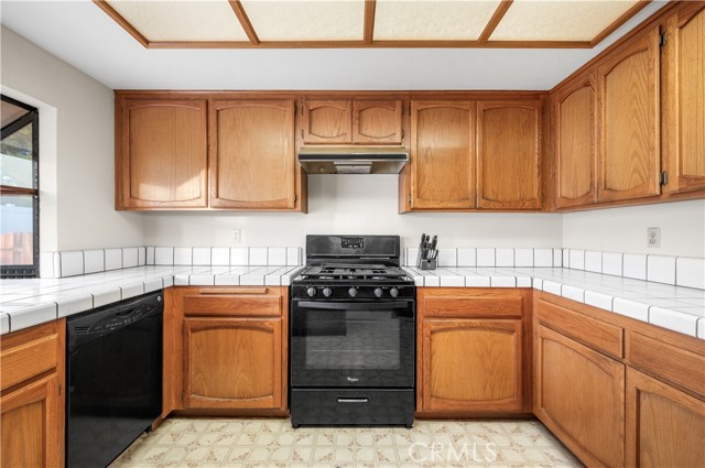 Detail Gallery Image 14 of 39 For 15164 Mesquite Ave, Victorville,  CA 92394 - 3 Beds | 2 Baths