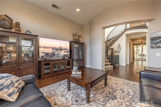 Detail Gallery Image 14 of 63 For 28322 Chisel Ct, Valencia,  CA 91354 - 5 Beds | 4 Baths