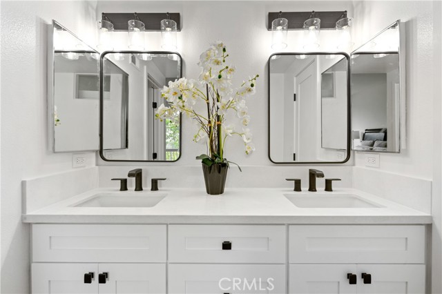 Detail Gallery Image 15 of 28 For 7920 E Menton, Anaheim Hills,  CA 92808 - 1 Beds | 1/1 Baths