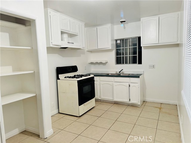 Detail Gallery Image 9 of 49 For 530 Almond Ave, Long Beach,  CA 90802 - – Beds | – Baths