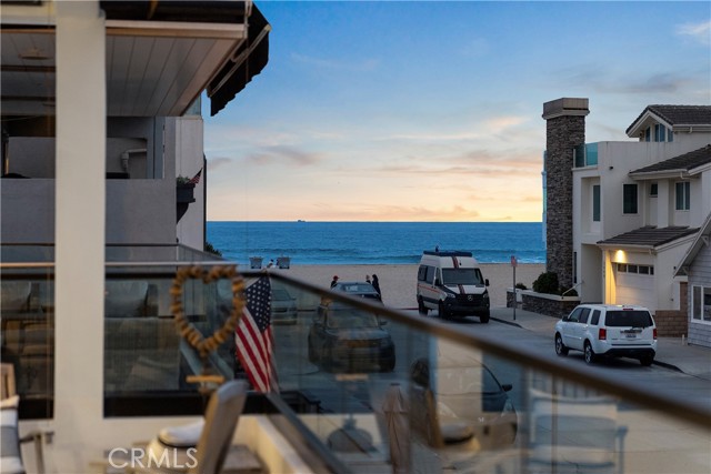112 30th Street, Newport Beach CA: https://media.crmls.org/medias/46b29e0a-644b-4bf7-a316-32da04cc5c6f.jpg
