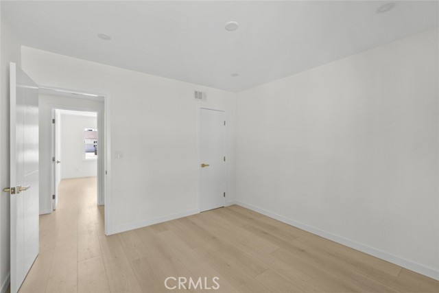 7750 Eton Avenue, Canoga Park CA: https://media.crmls.org/medias/46b3a066-28ed-48da-8175-2b15fbd881bc.jpg