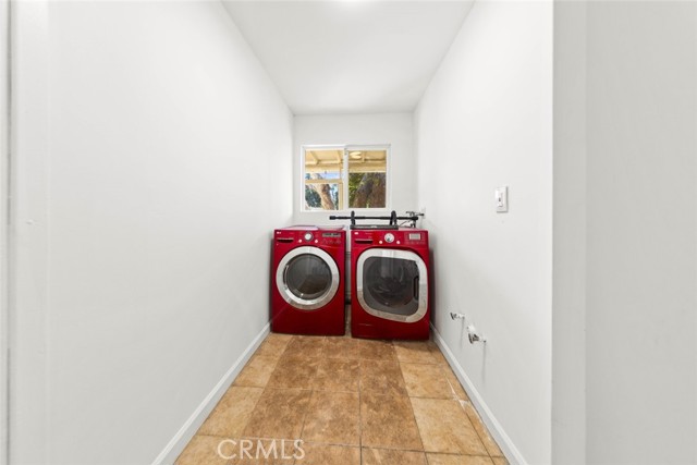 Detail Gallery Image 26 of 52 For 19148 Saticoy St, Reseda,  CA 91335 - 3 Beds | 2 Baths