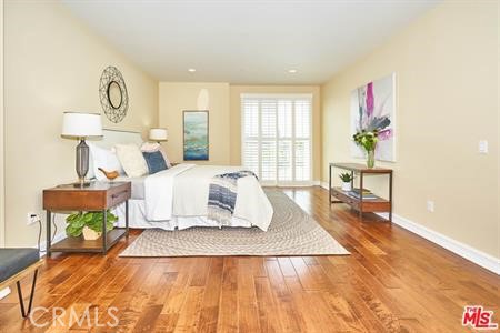 412 S Wilton Place, Los Angeles CA: https://media.crmls.org/medias/46b45962-0e17-40f1-a4b3-aad9c19fe9cb.jpg