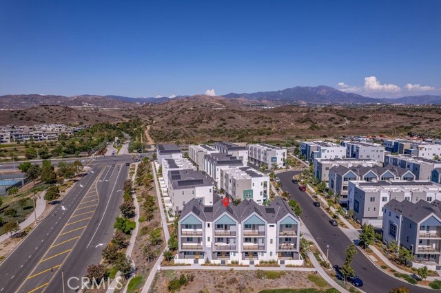 275 Sash, Irvine CA: https://media.crmls.org/medias/46b45de5-774b-4d8b-99ff-7f22ac8570f4.jpg