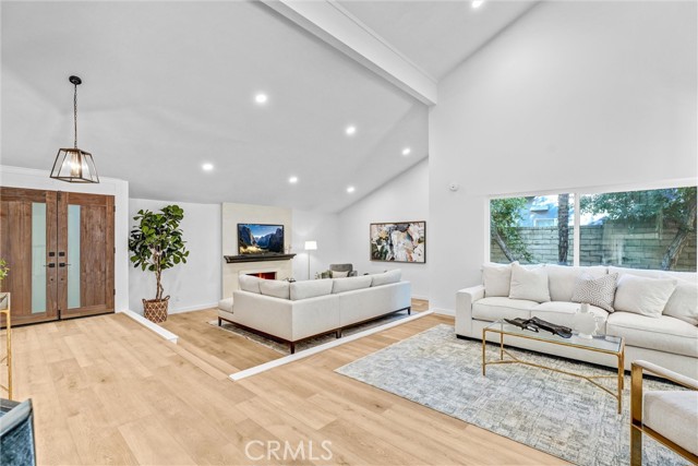 Detail Gallery Image 8 of 30 For 27064 Esward Dr, Calabasas,  CA 91301 - 5 Beds | 3 Baths