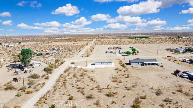 3727 South Street, Phelan CA: https://media.crmls.org/medias/46b48083-b90d-4bd5-a398-4ae332995320.jpg