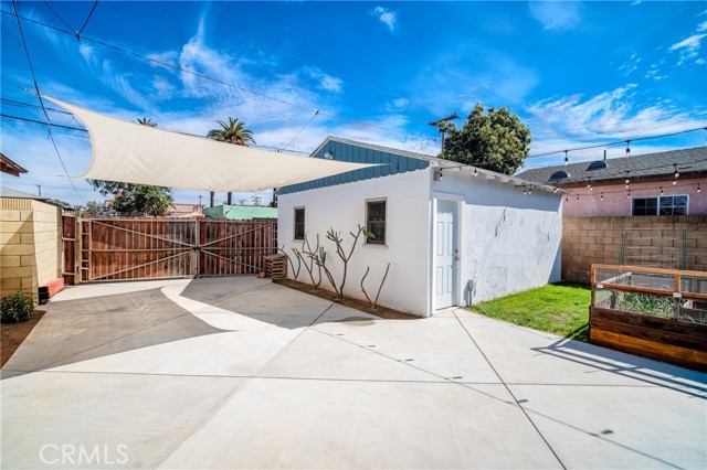 2636 Easy Avenue, Long Beach, California 90810, 2 Bedrooms Bedrooms, ,1 BathroomBathrooms,Single Family Residence,For Sale,Easy,DW24063318