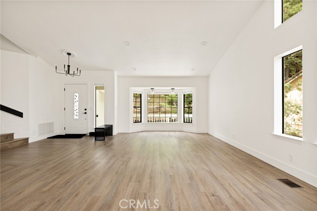 Image 6 of 57 For 30260 Gremlin Court