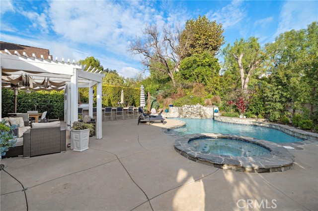 Detail Gallery Image 2 of 56 For 22 Lexington, Coto de Caza,  CA 92679 - 4 Beds | 2/1 Baths