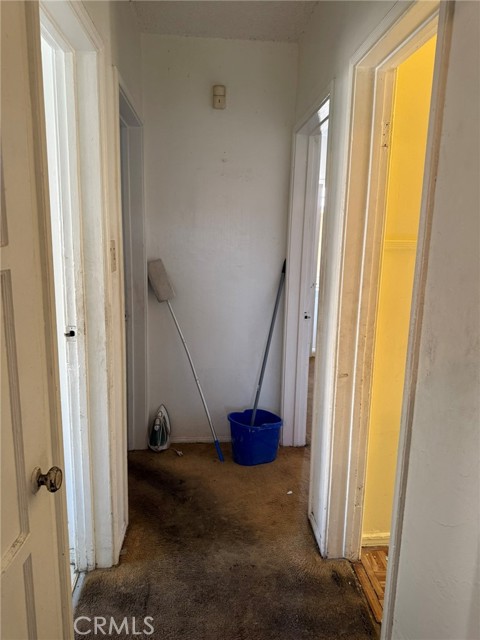 1229 E 89th Street, Los Angeles CA: https://media.crmls.org/medias/46b5d7b0-67e0-4d62-a146-a30fab24f412.jpg