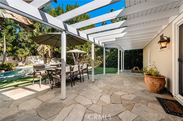 13047 Magnolia Boulevard photo 35
