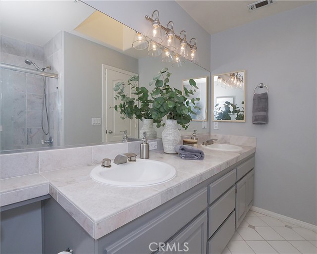 2705 Gates Avenue, Redondo Beach, California 90278, 3 Bedrooms Bedrooms, ,2 BathroomsBathrooms,Residential,Sold,Gates,SB21245963