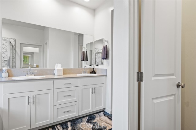 Detail Gallery Image 31 of 51 For 7702 Canyon Trail Ave, Bakersfield,  CA 93313 - 4 Beds | 2/1 Baths