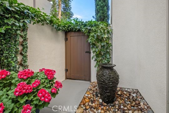 Detail Gallery Image 16 of 37 For 165 Frame, Irvine,  CA 92618 - 4 Beds | 3/1 Baths