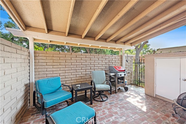 2077 Ronda Granada, Laguna Woods CA: https://media.crmls.org/medias/46b8252a-69bc-4315-9001-28e034d59200.jpg