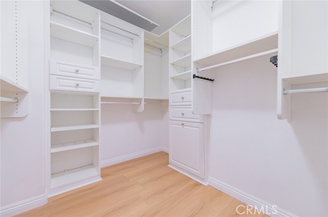 22 Arborside, Irvine CA: https://media.crmls.org/medias/46b93b51-f331-40b0-8f4f-3146bfe1f51c.jpg