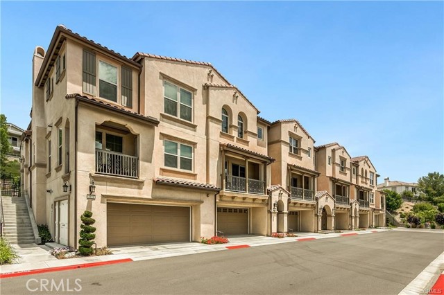 3860 Pin High Place, Yorba Linda CA: https://media.crmls.org/medias/46b9daf3-7416-4c14-b004-a75f7b65ebfc.jpg