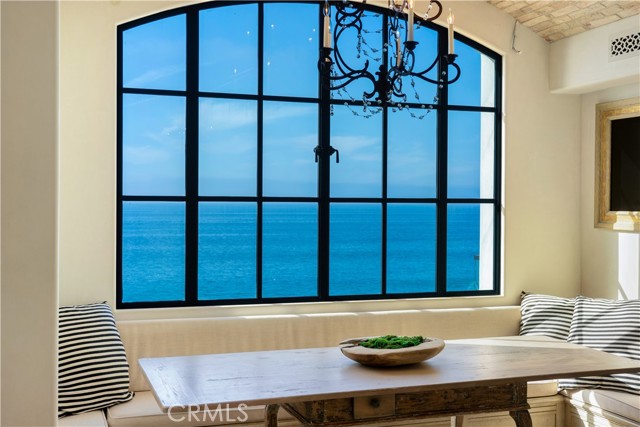 21 Strand Beach Drive, Dana Point CA: https://media.crmls.org/medias/46ba53f9-6e44-455e-9891-12c0eab052d4.jpg