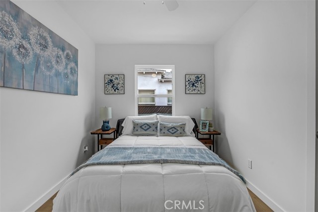 433 N Buena Vista Street, Burbank CA: https://media.crmls.org/medias/46bb6076-1bf8-4c41-ae0e-77a3a79add06.jpg