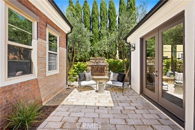 Detail Gallery Image 10 of 60 For 54 Valley Terrace, Irvine,  CA 92603 - 5 Beds | 4/1 Baths