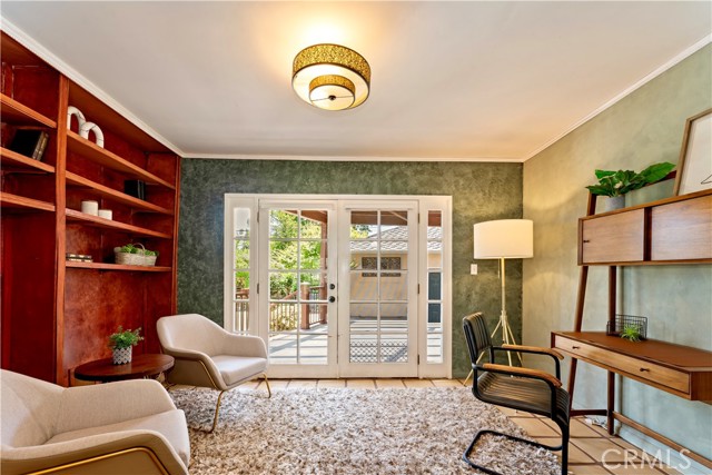 2042 E Crary Street, Pasadena CA: https://media.crmls.org/medias/46bbbf07-0296-4906-9488-bdf8bcba04c3.jpg