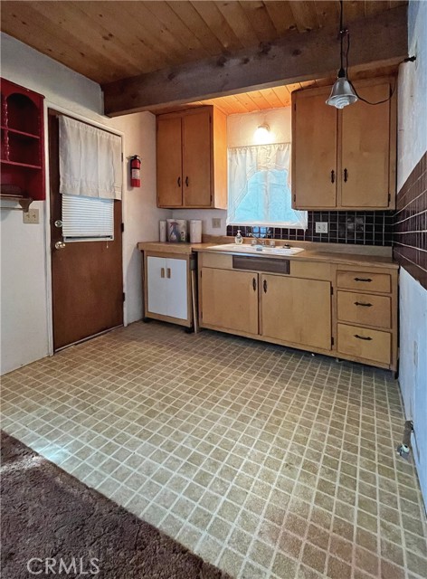 Detail Gallery Image 16 of 17 For 186 Kern Ave, Sugarloaf,  CA 92386 - 2 Beds | 1/1 Baths