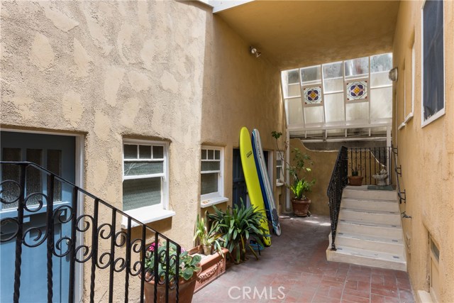 2654 The Strand, Hermosa Beach, California 90254, 3 Bedrooms Bedrooms, ,4 BathroomsBathrooms,Residential,Sold,The Strand,OC17238177