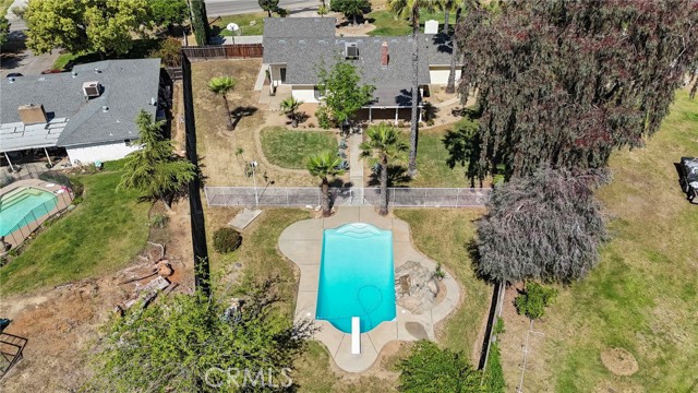 18691 Varden Drive, Madera CA: https://media.crmls.org/medias/46bda9ba-f2c8-4ab9-9077-ce2ea426b09a.jpg