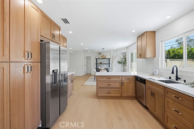 Detail Gallery Image 20 of 45 For 2319 N Hathaway St, Santa Ana,  CA 92705 - 4 Beds | 2 Baths