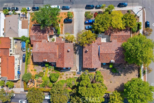 930 Philinda Avenue, Santa Barbara CA: https://media.crmls.org/medias/46c094df-629f-41b0-a83a-5abd41c41c45.jpg