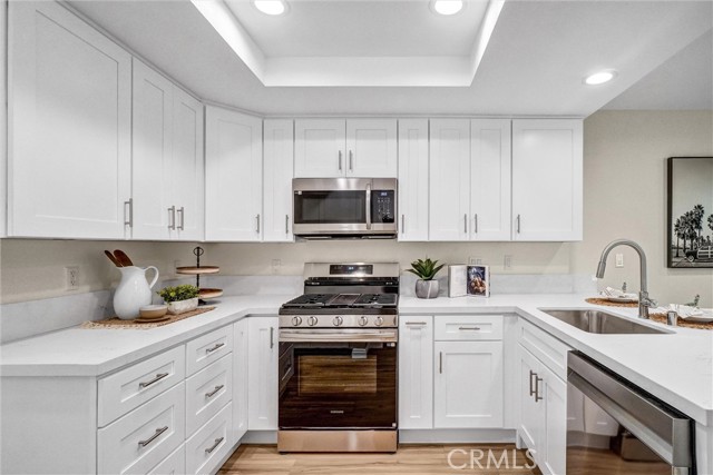 Detail Gallery Image 10 of 34 For 2609 Cypress Point Dr, Fullerton,  CA 92833 - 3 Beds | 2/1 Baths